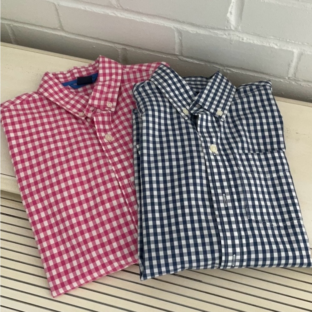 set of boys classic gap checked buttondown shirts size 10-12